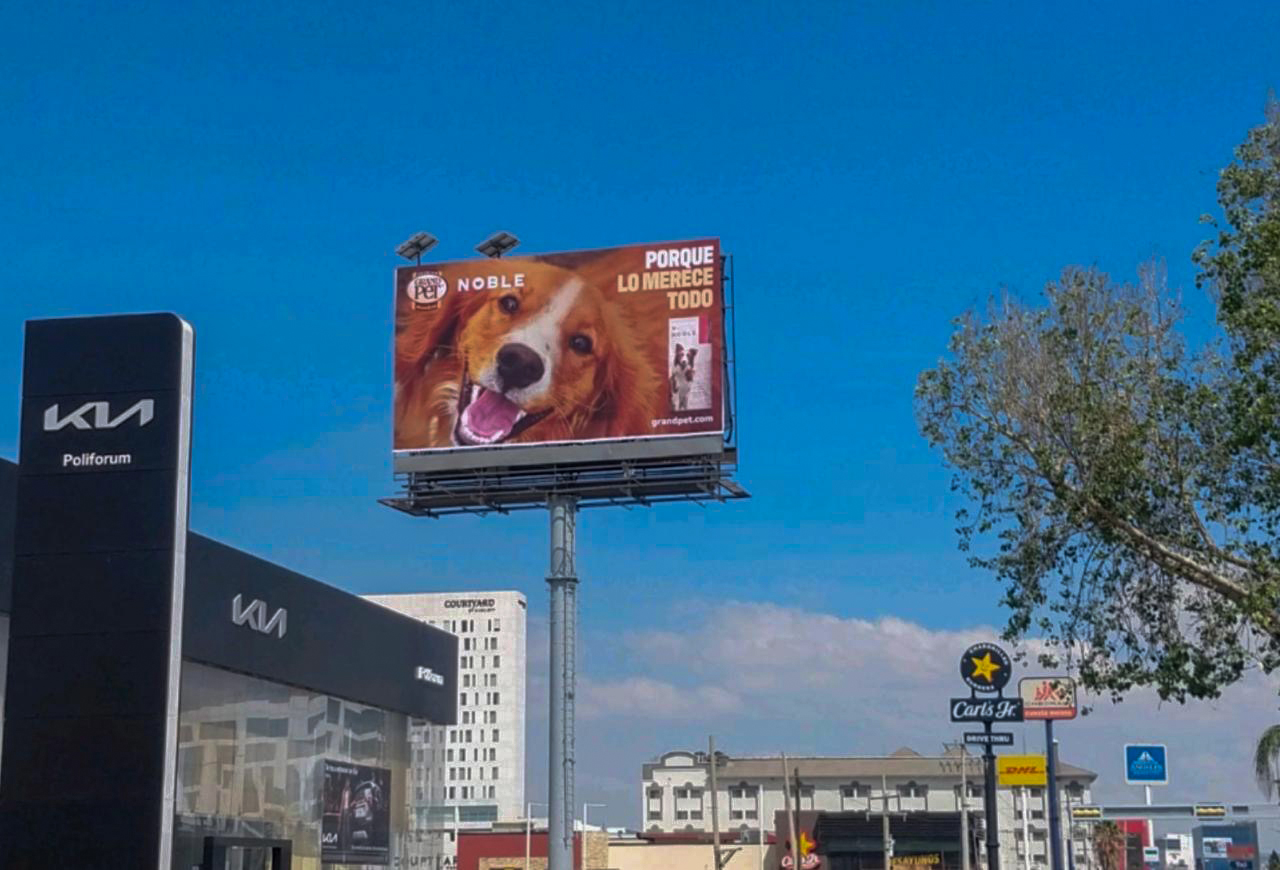 espectaculares publicitarios grand pet