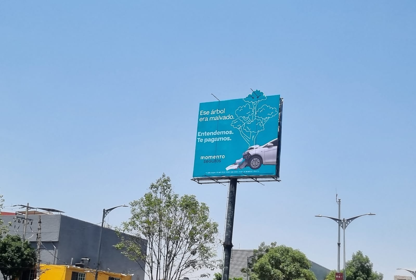 Momento seguros campaña de publicidad