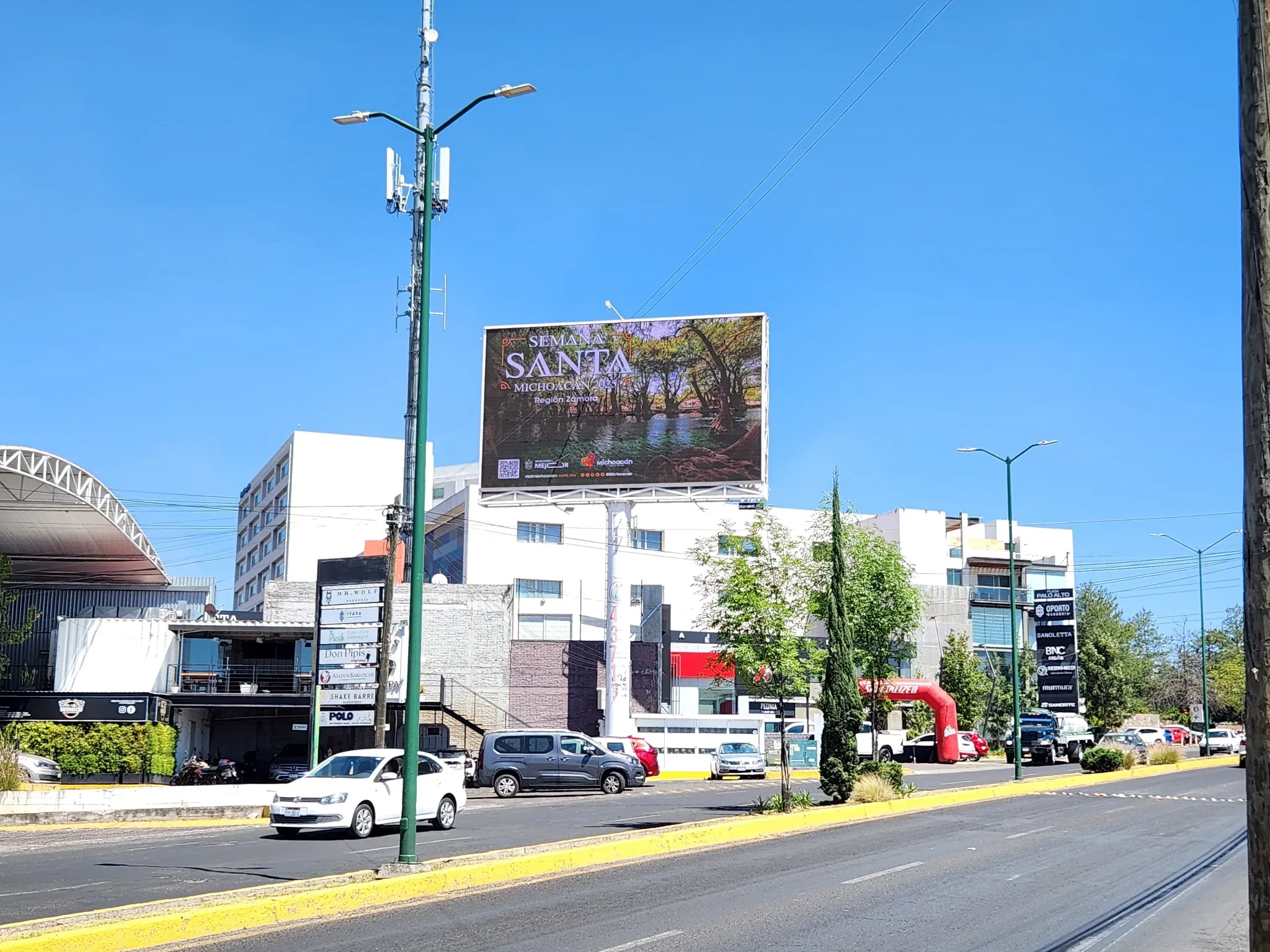 Que hace exitosa una campaña de espectaculares.webp