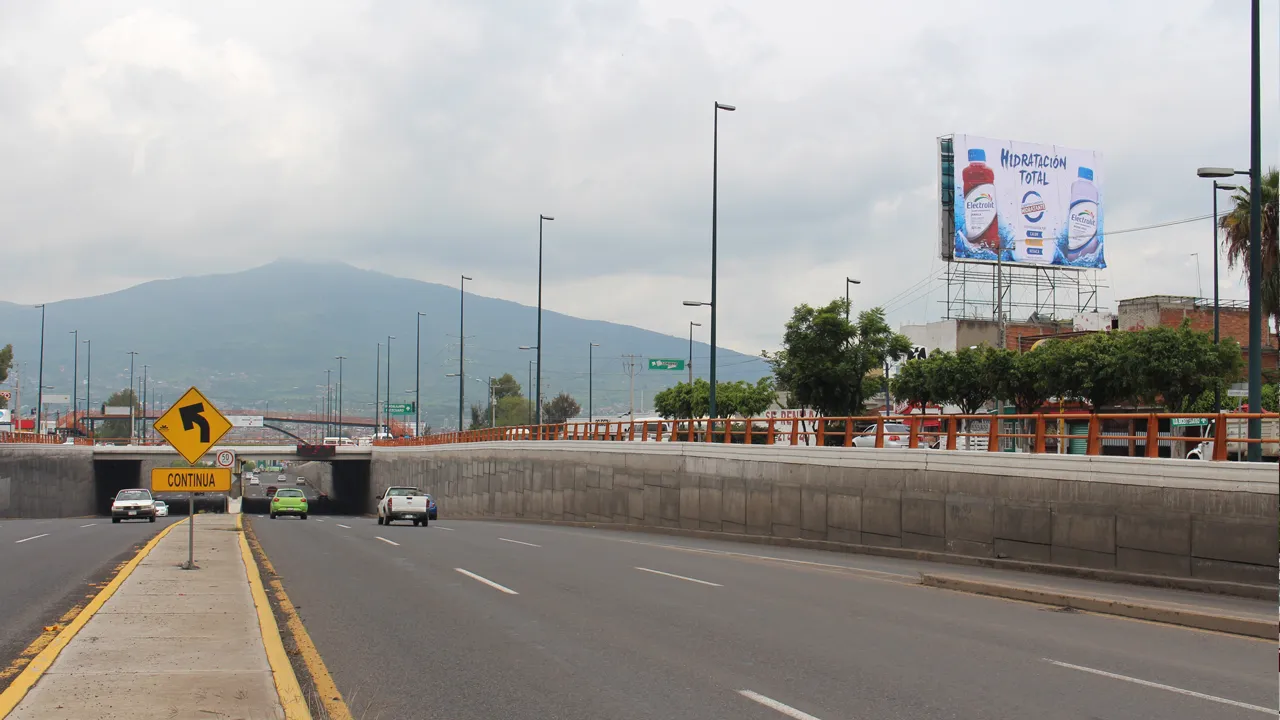 Anuncio espectacular periferico morelia