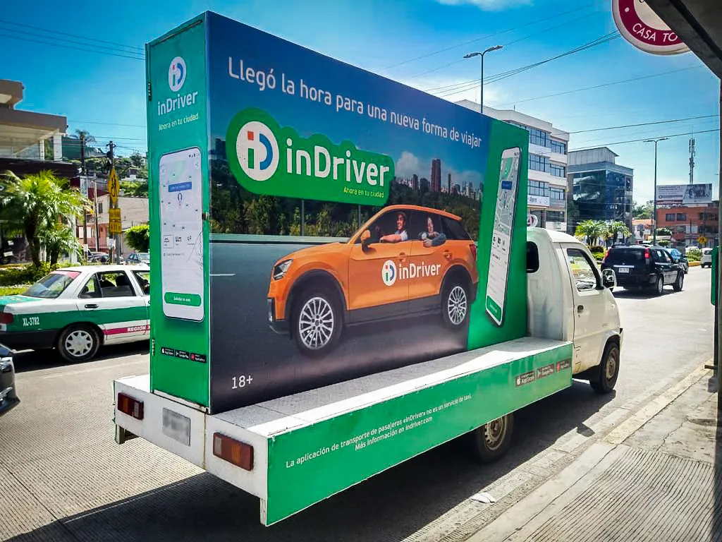publicidad en vallas moviles